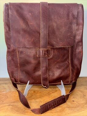 Duluth trading Brown lifetime Leather convertible Messenger Bag  Carryon